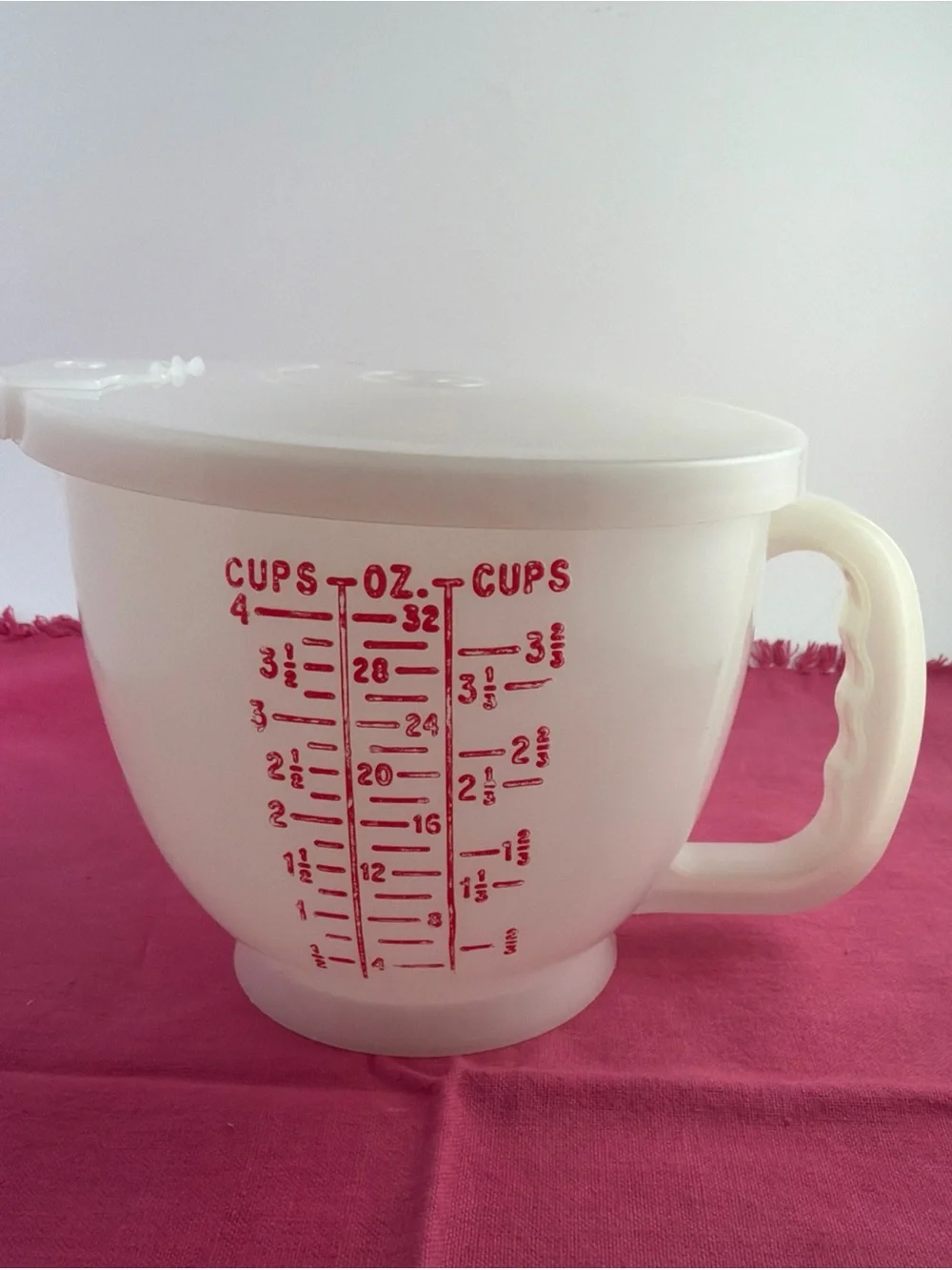 Tupperware Measuring Bowl Cup Mix N Store 4 Cup Vintage 1977 with Lid